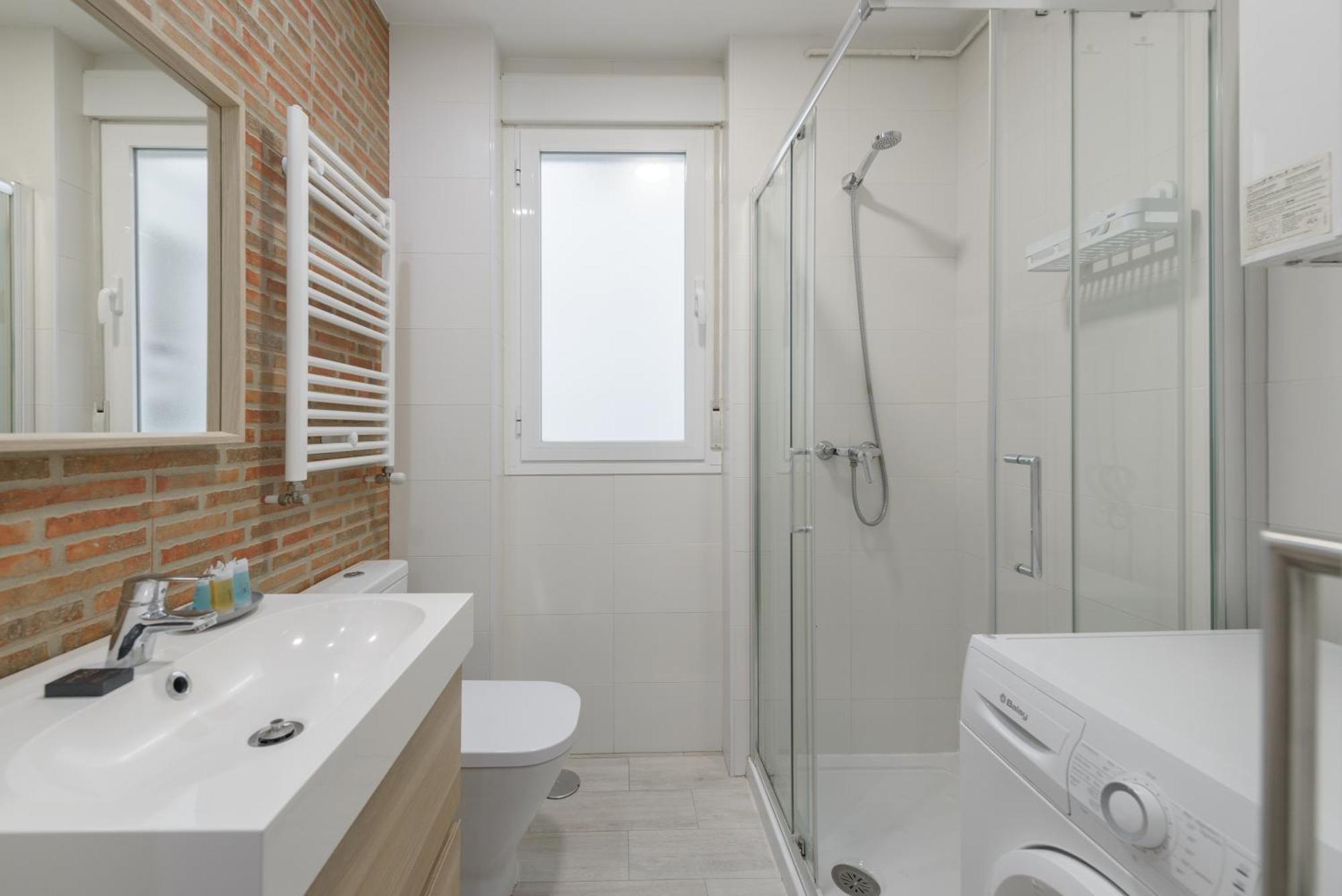 Apartmán Avila Calle, Precioso Estudio En Santiago Bernabeu-Estrecho En Segundo Piso Sin Ascensor Madrid Exteriér fotografie