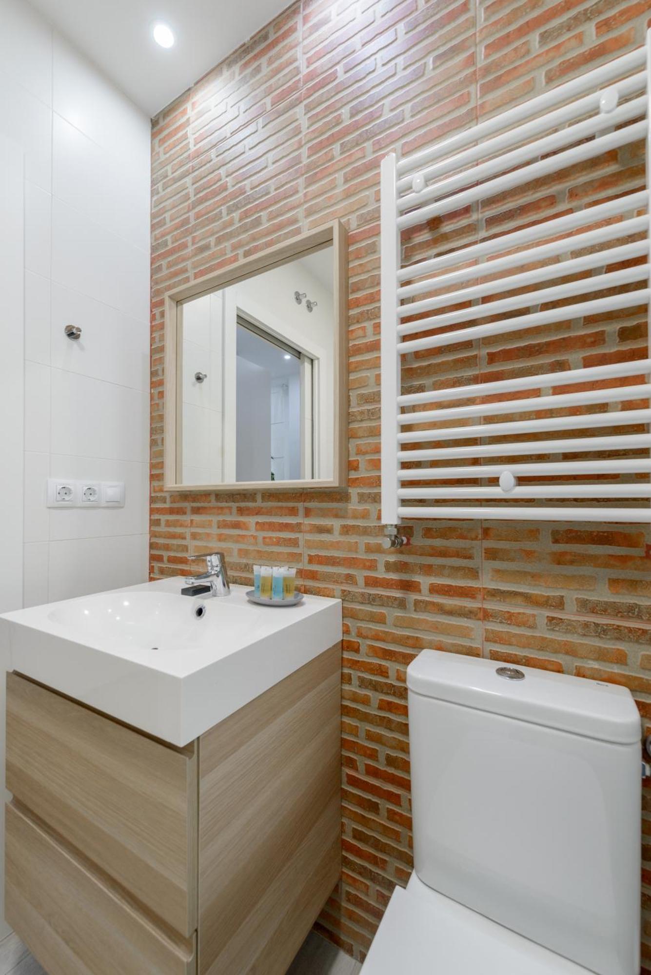 Apartmán Avila Calle, Precioso Estudio En Santiago Bernabeu-Estrecho En Segundo Piso Sin Ascensor Madrid Exteriér fotografie